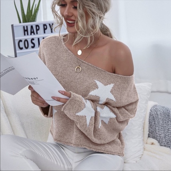 Private Label Sweaters - 💃🏻LEA Star print off the shoulder knit sweater
